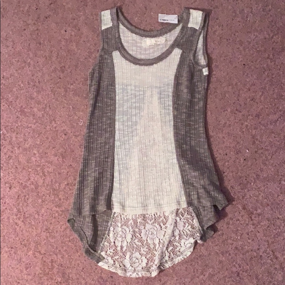 Sleeveless lace insert knit tank top
